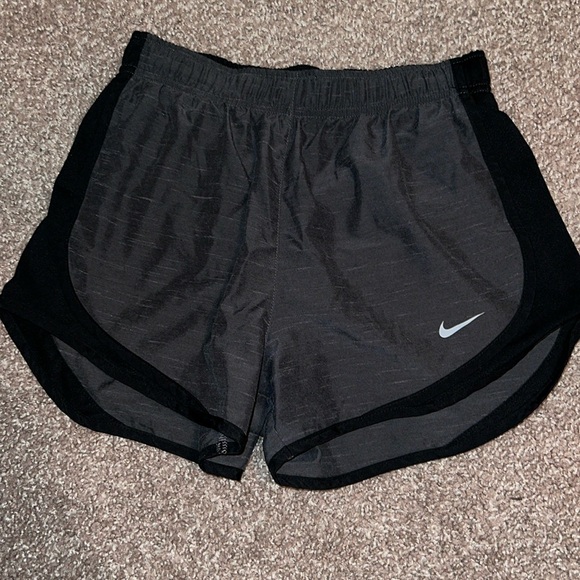 Nike shorts! Size XS - Picture 1 of 3